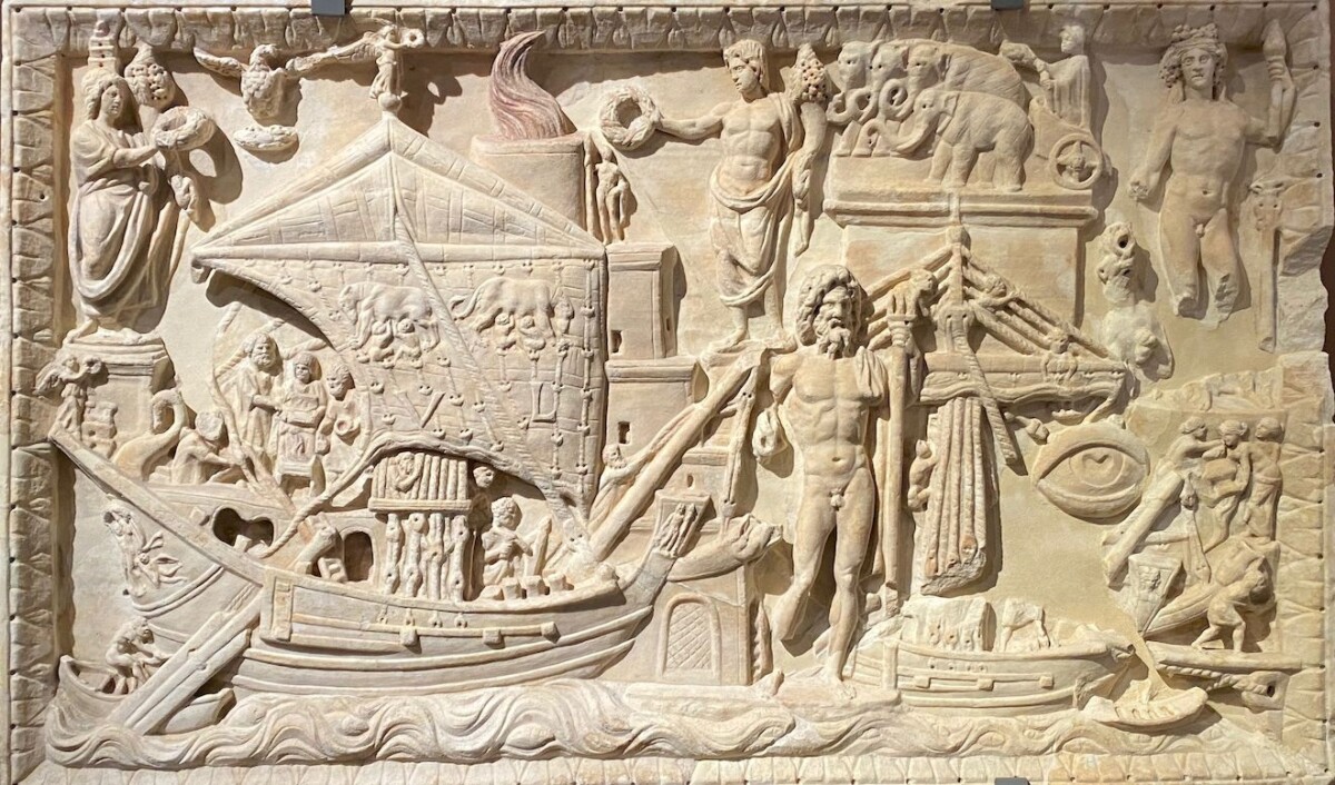Urbs in transitum: innovazione e tradizione tra Roma e Ostia nel III secolo